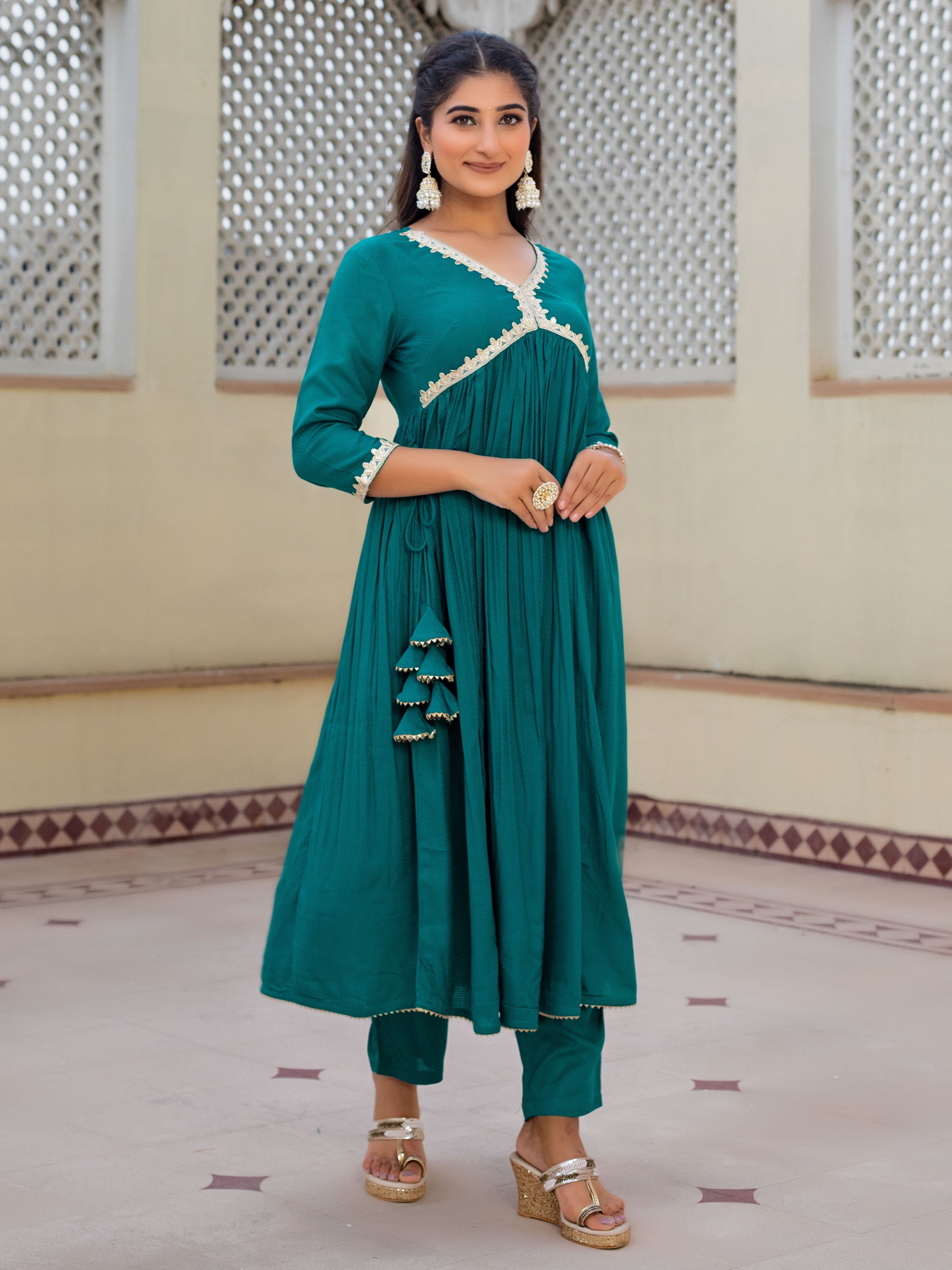 V-Neck Green A-Line Kurta With Pant